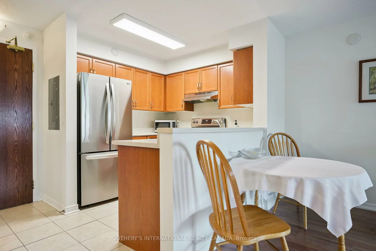 25, Via Rosedale, Sandringham-Wellington, Brampton