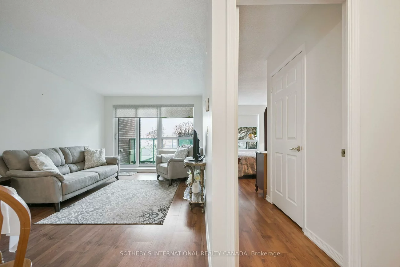 25, Via Rosedale, Sandringham-Wellington, Brampton