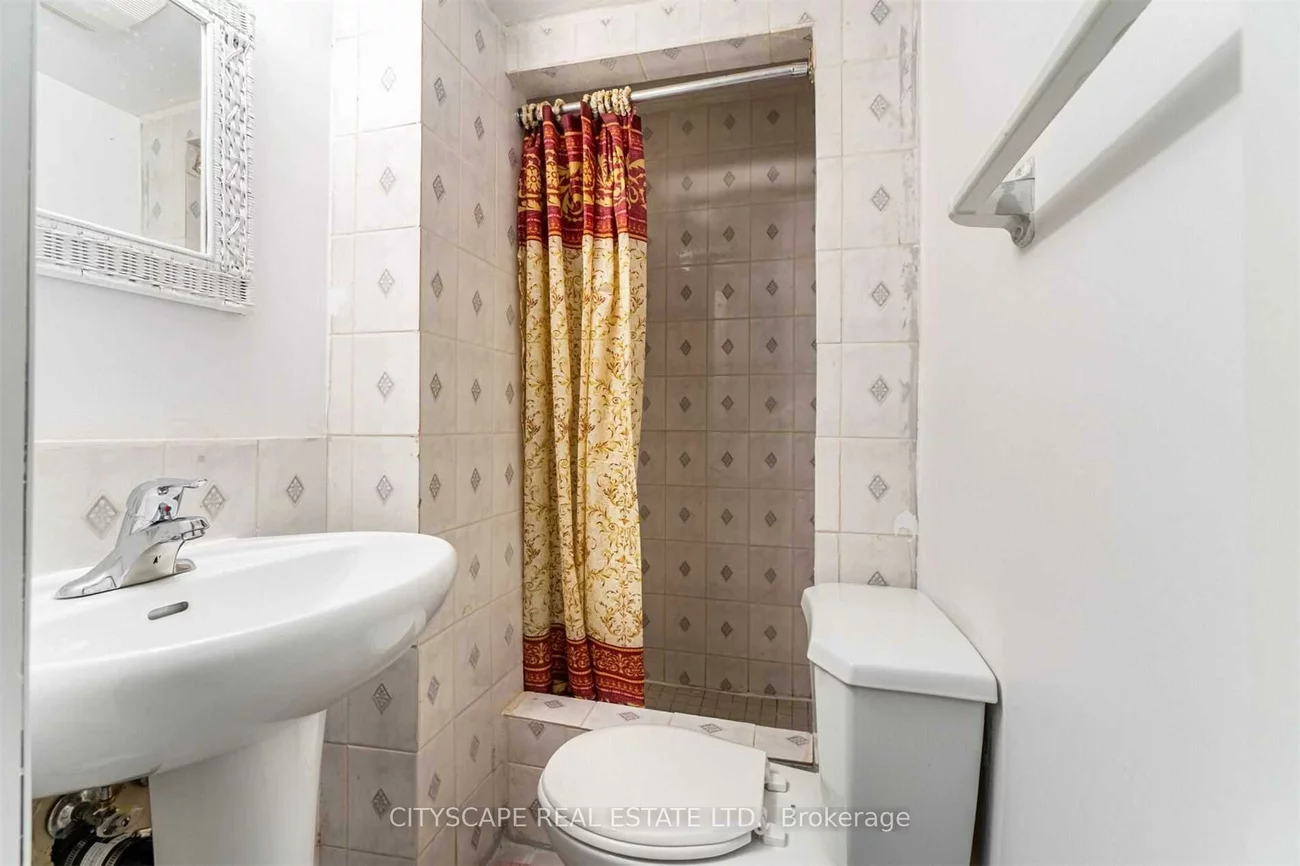 68, Gilgorm, Brampton West, Brampton