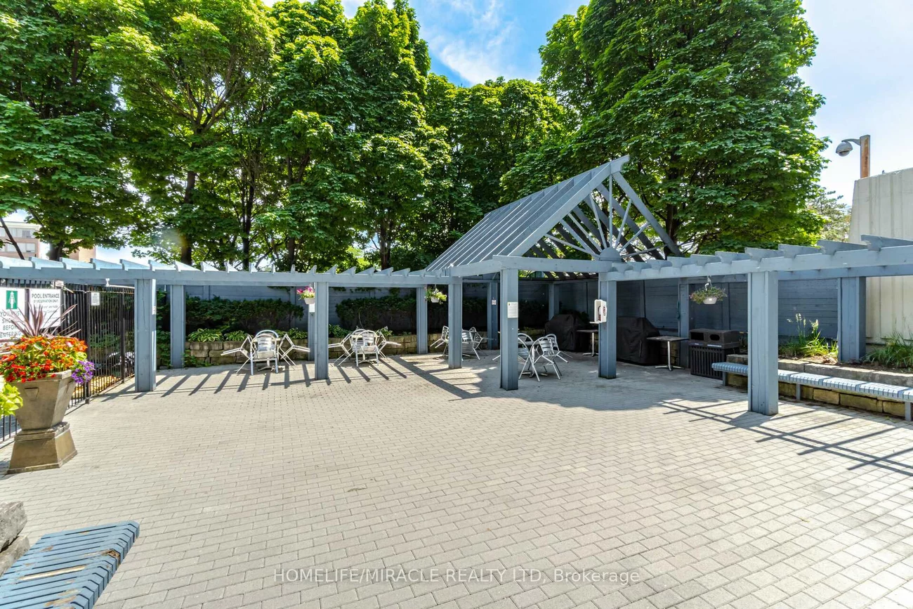 26, Hanover, Queen Street Corridor, Brampton