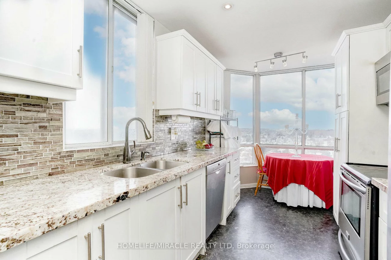 26, Hanover, Queen Street Corridor, Brampton