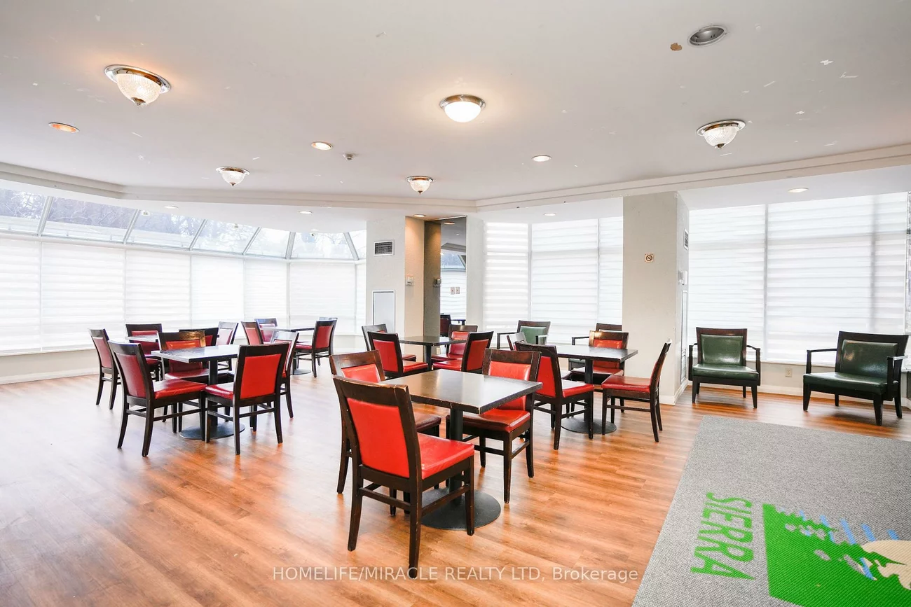 26, Hanover, Queen Street Corridor, Brampton