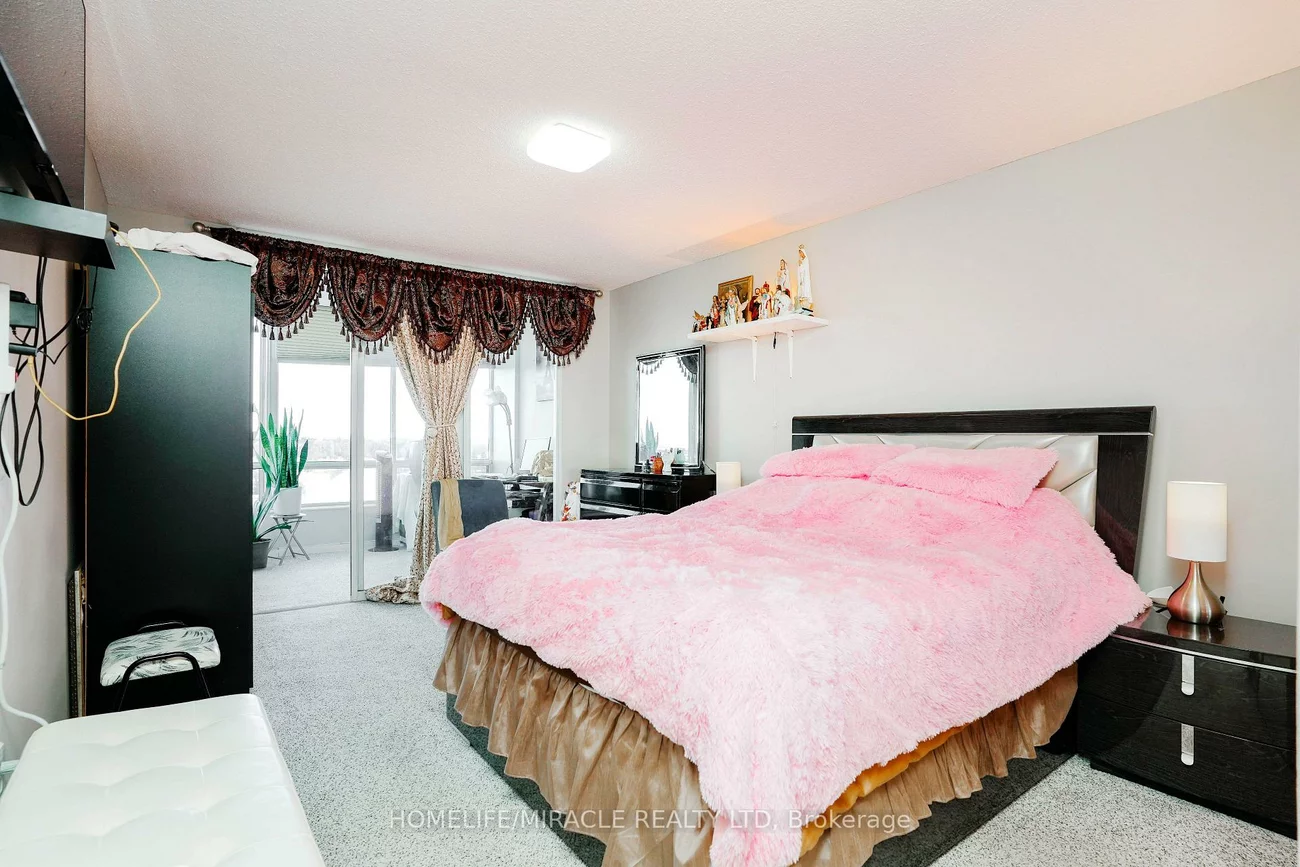 26, Hanover, Queen Street Corridor, Brampton