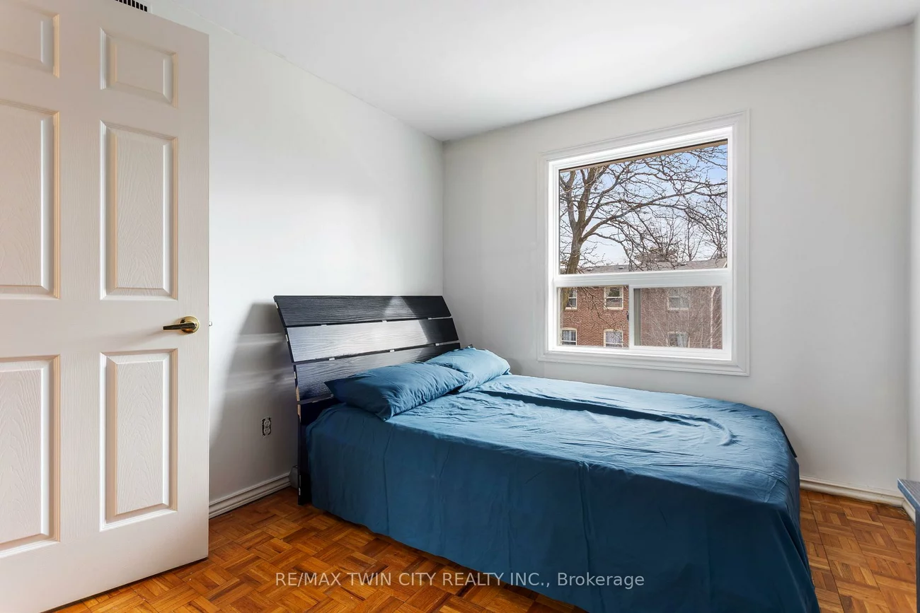 7, Eden Park, Southgate, Brampton