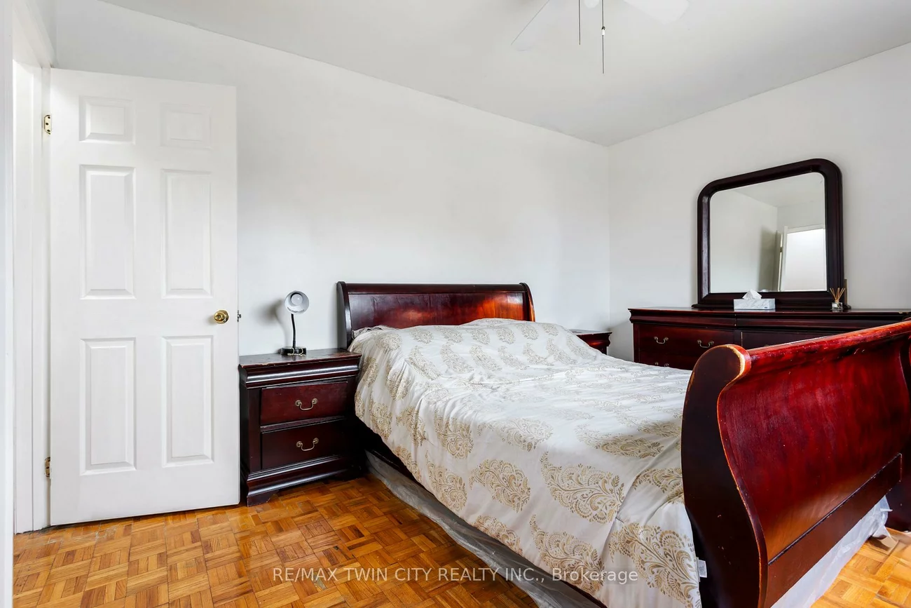 7, Eden Park, Southgate, Brampton