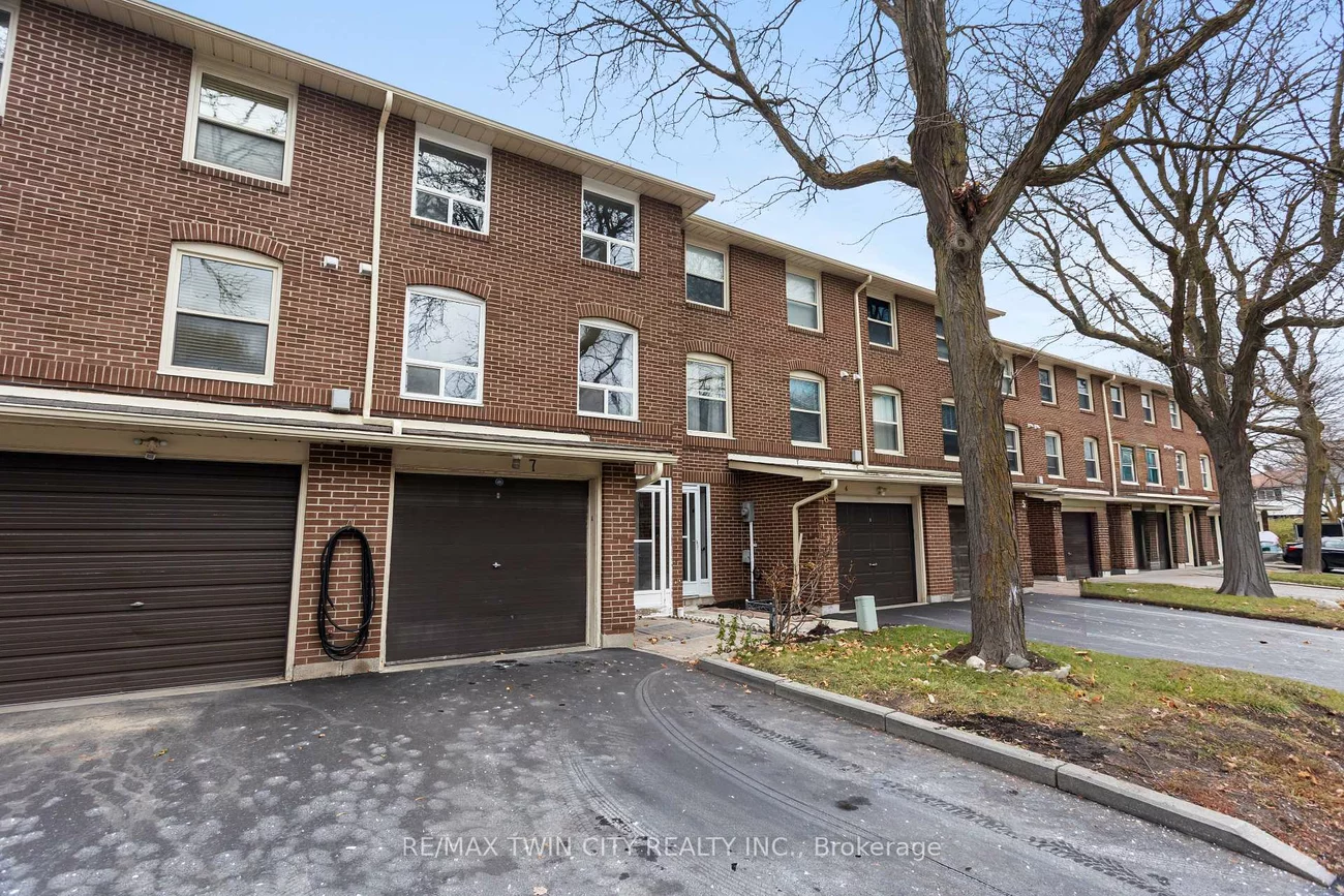 7, Eden Park, Southgate, Brampton