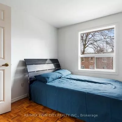 7, Eden Park, Southgate, Brampton