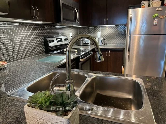 65, Via Rosedale, Sandringham-Wellington, Brampton