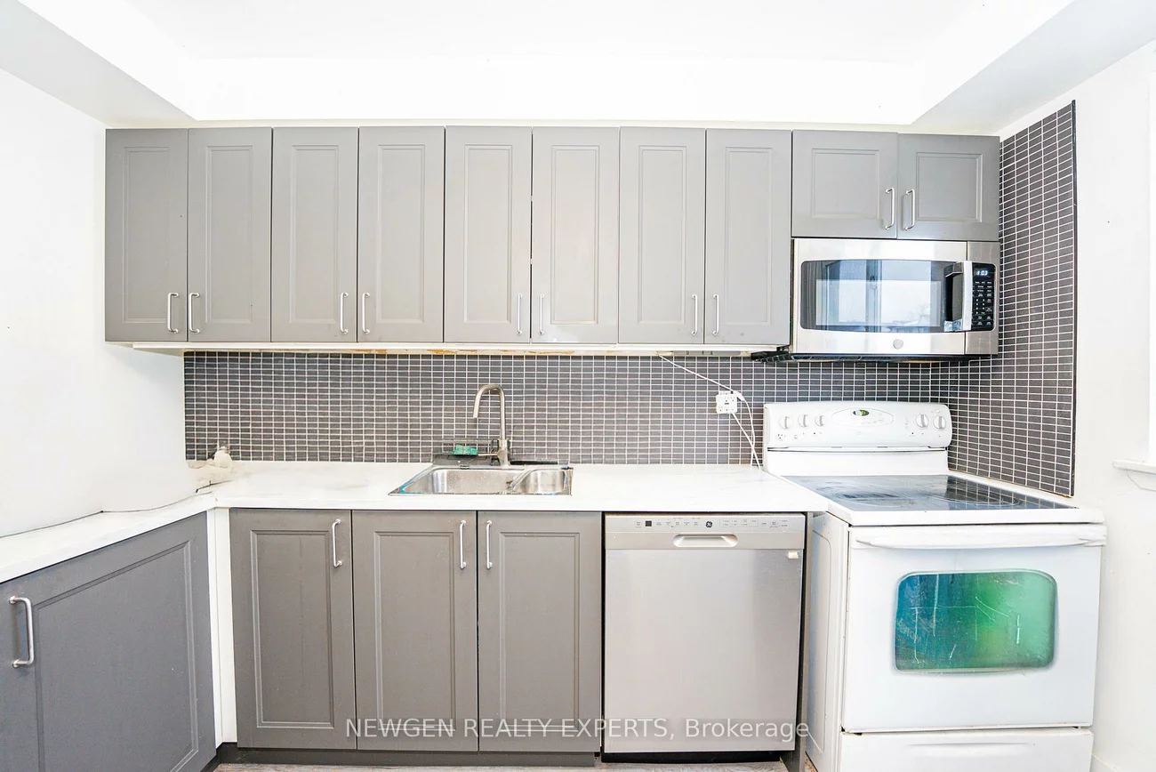 87, Moregate, Central Park, Brampton