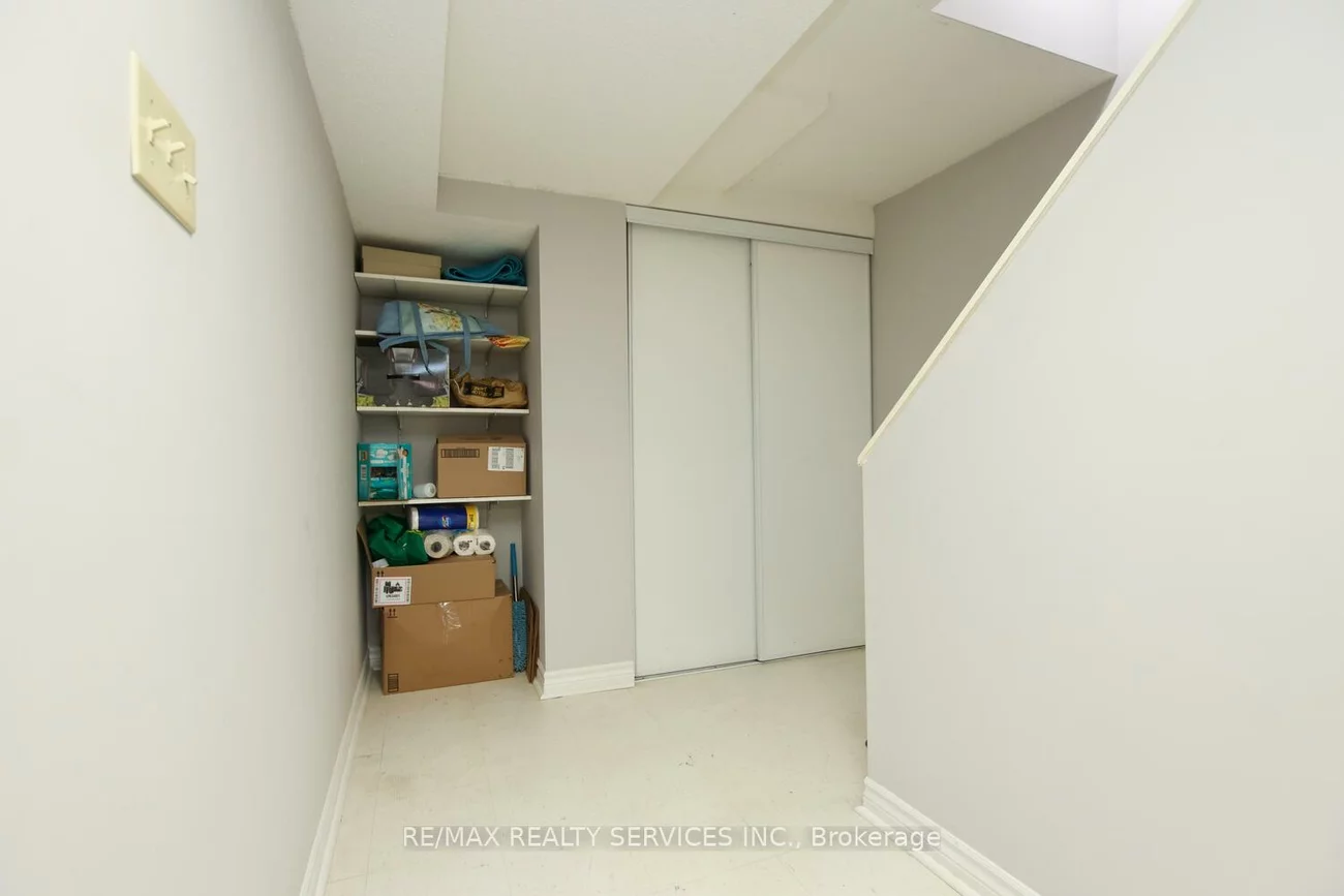 44, Franklin, Bramalea West Industrial, Brampton