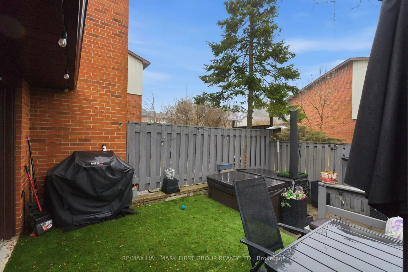 61, Foster, Brampton North, Brampton