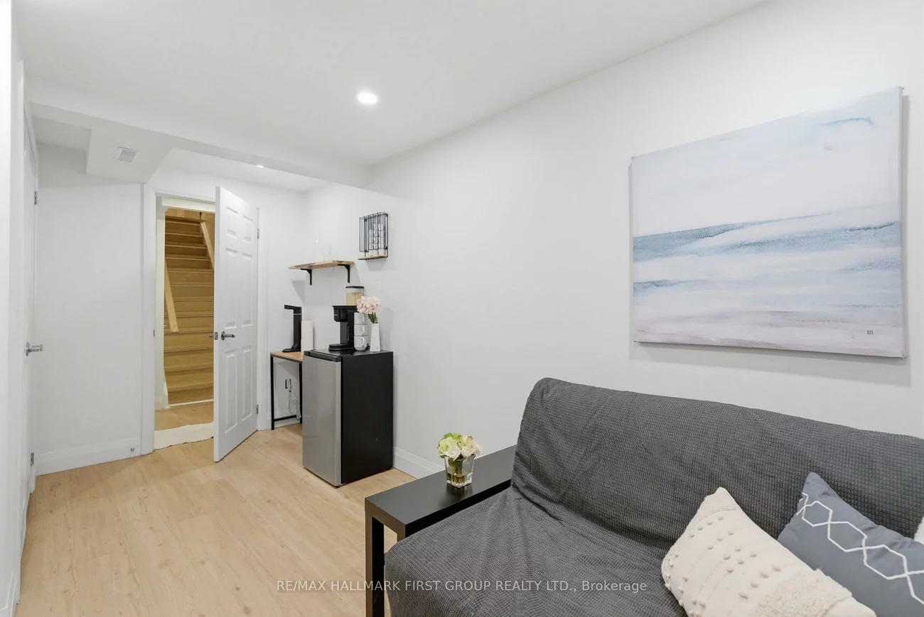 61, Foster, Brampton North, Brampton