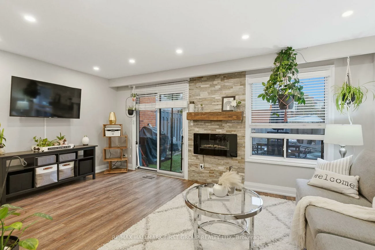 61, Foster, Brampton North, Brampton