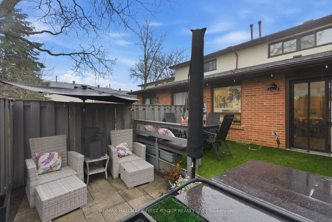 61, Foster, Brampton North, Brampton