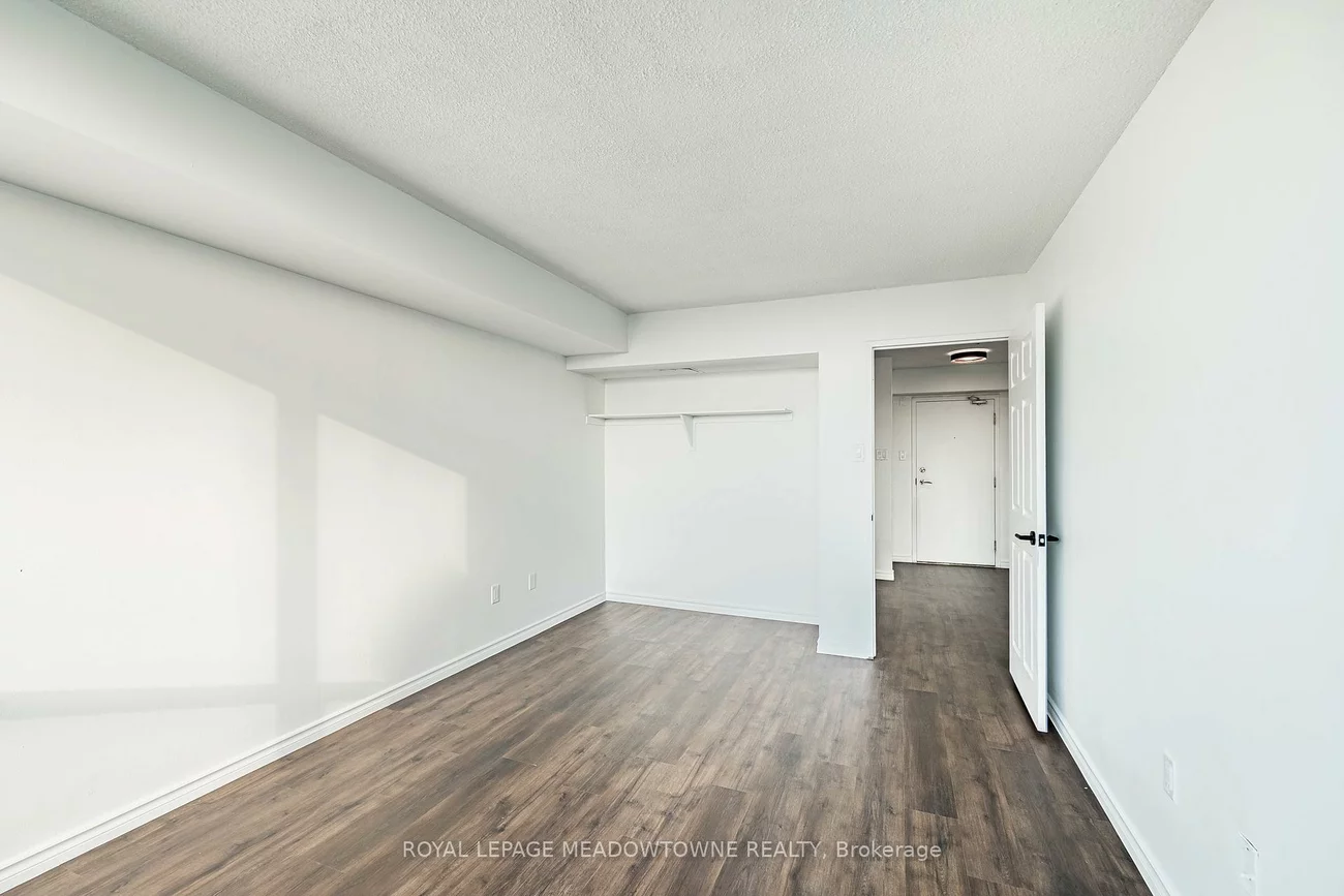 12, Laurelcrest, Queen Street Corridor, Brampton