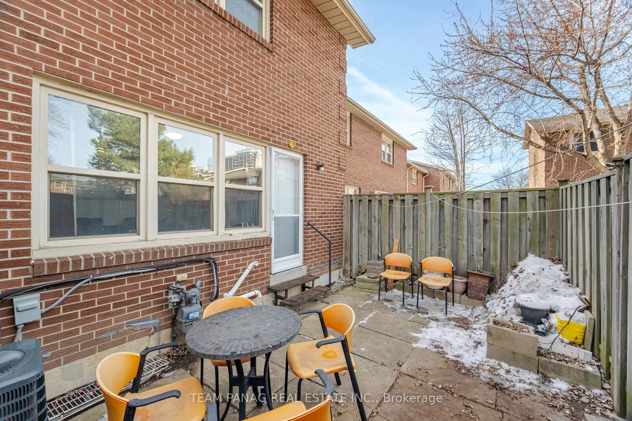 38, Eden, Southgate, Brampton