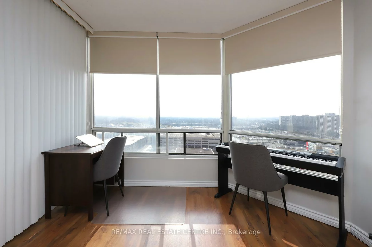 26, Hanover, Queen Street Corridor, Brampton