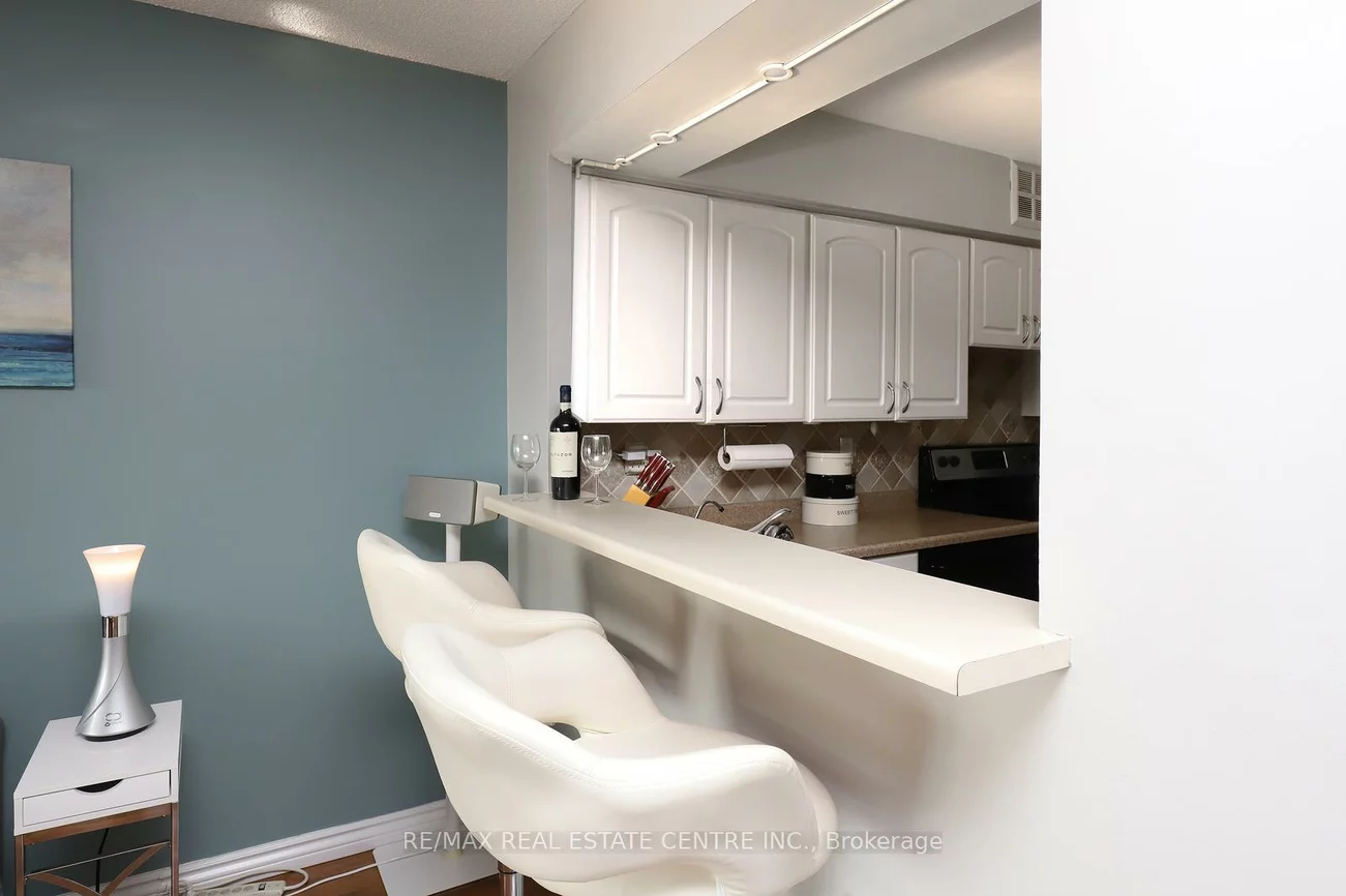 26, Hanover, Queen Street Corridor, Brampton