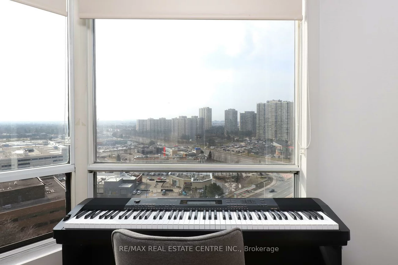 26, Hanover, Queen Street Corridor, Brampton