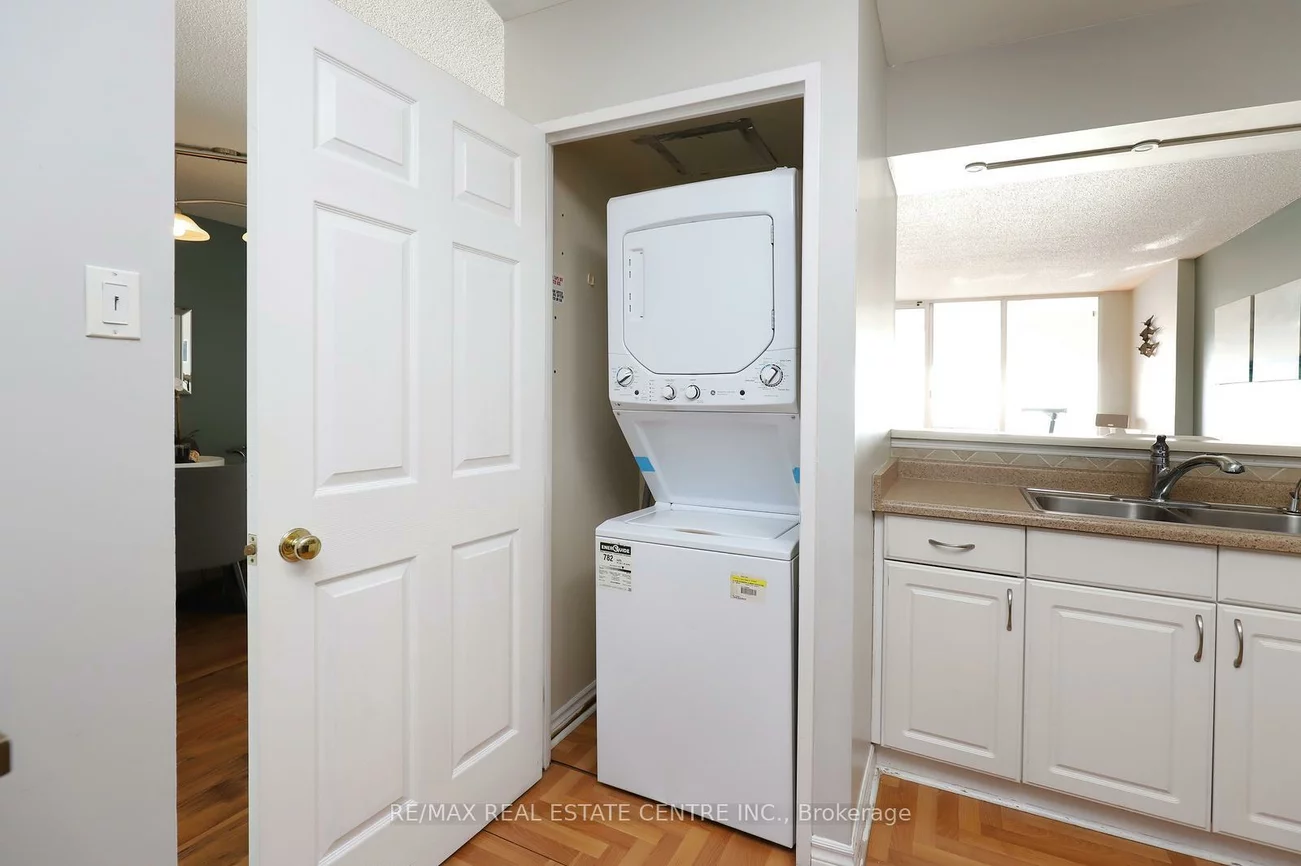 26, Hanover, Queen Street Corridor, Brampton