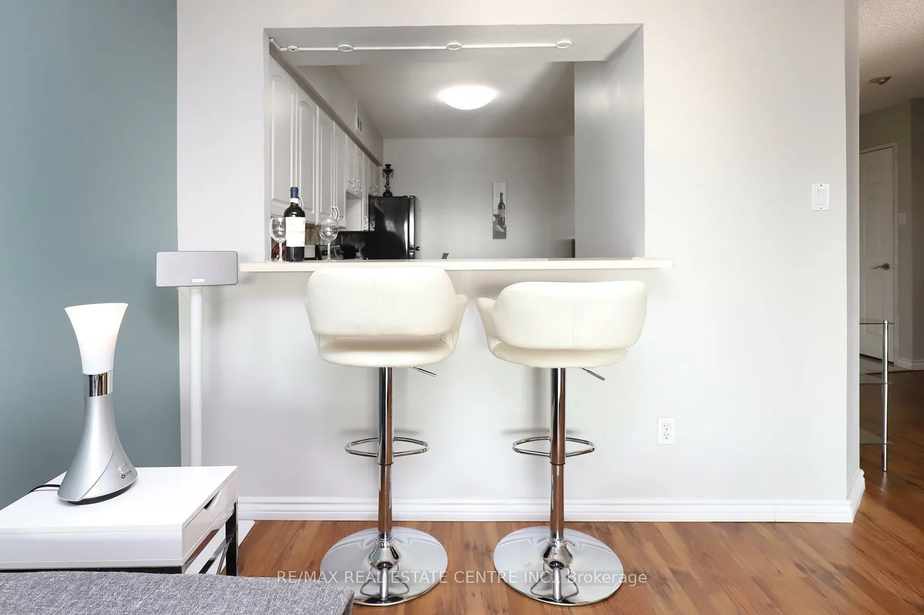 26, Hanover, Queen Street Corridor, Brampton