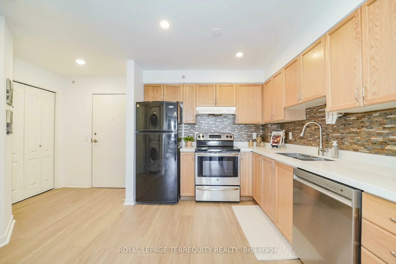 6, Dayspring, Goreway Drive Corridor, Brampton