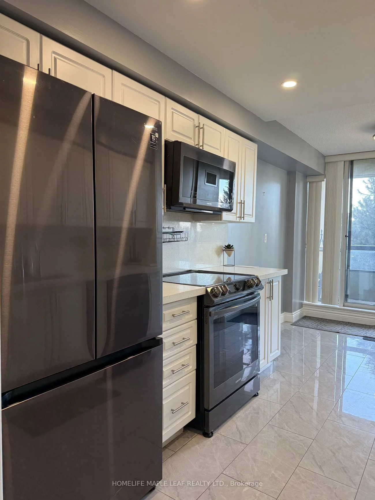 24, Hanover, Queen Street Corridor, Brampton