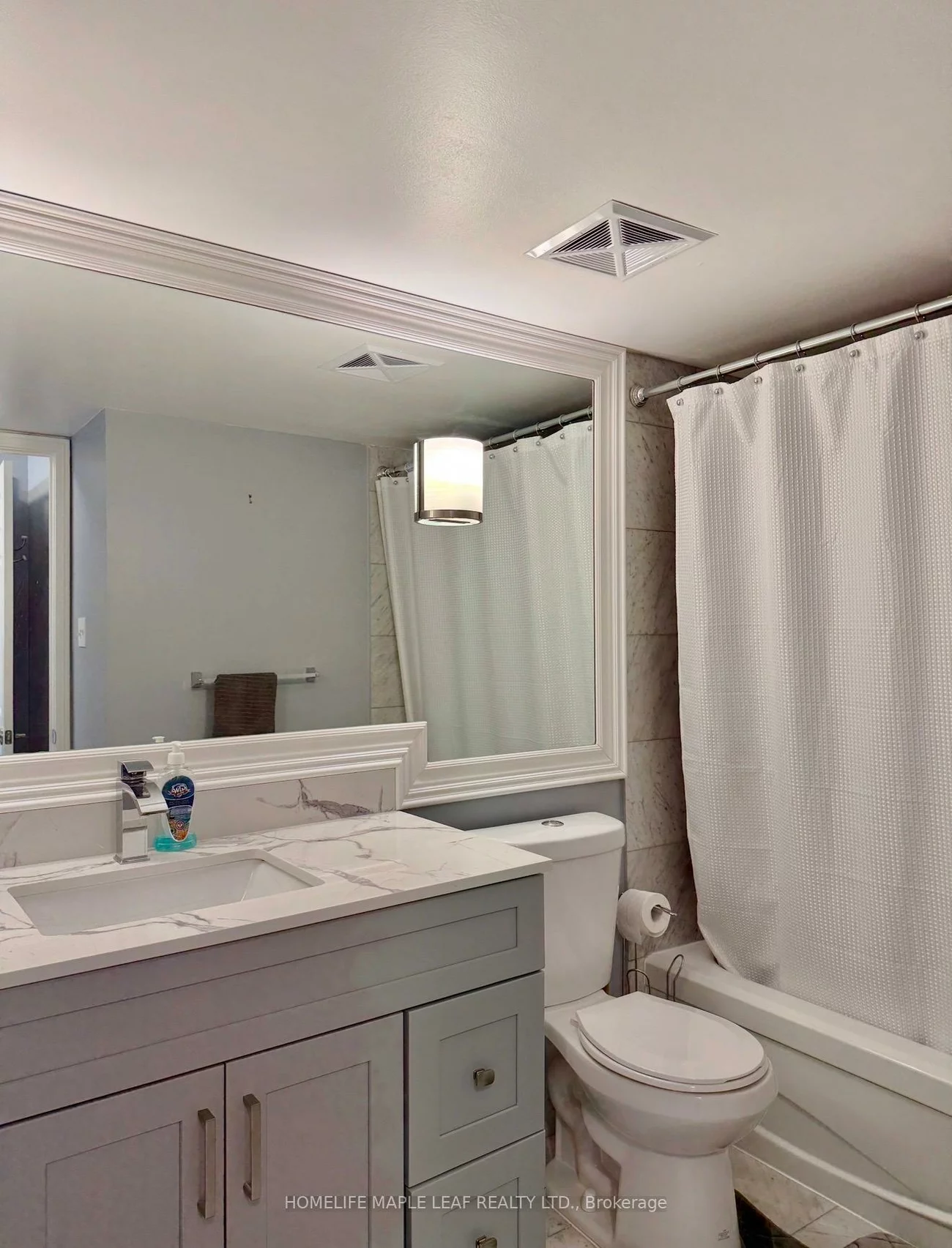 24, Hanover, Queen Street Corridor, Brampton