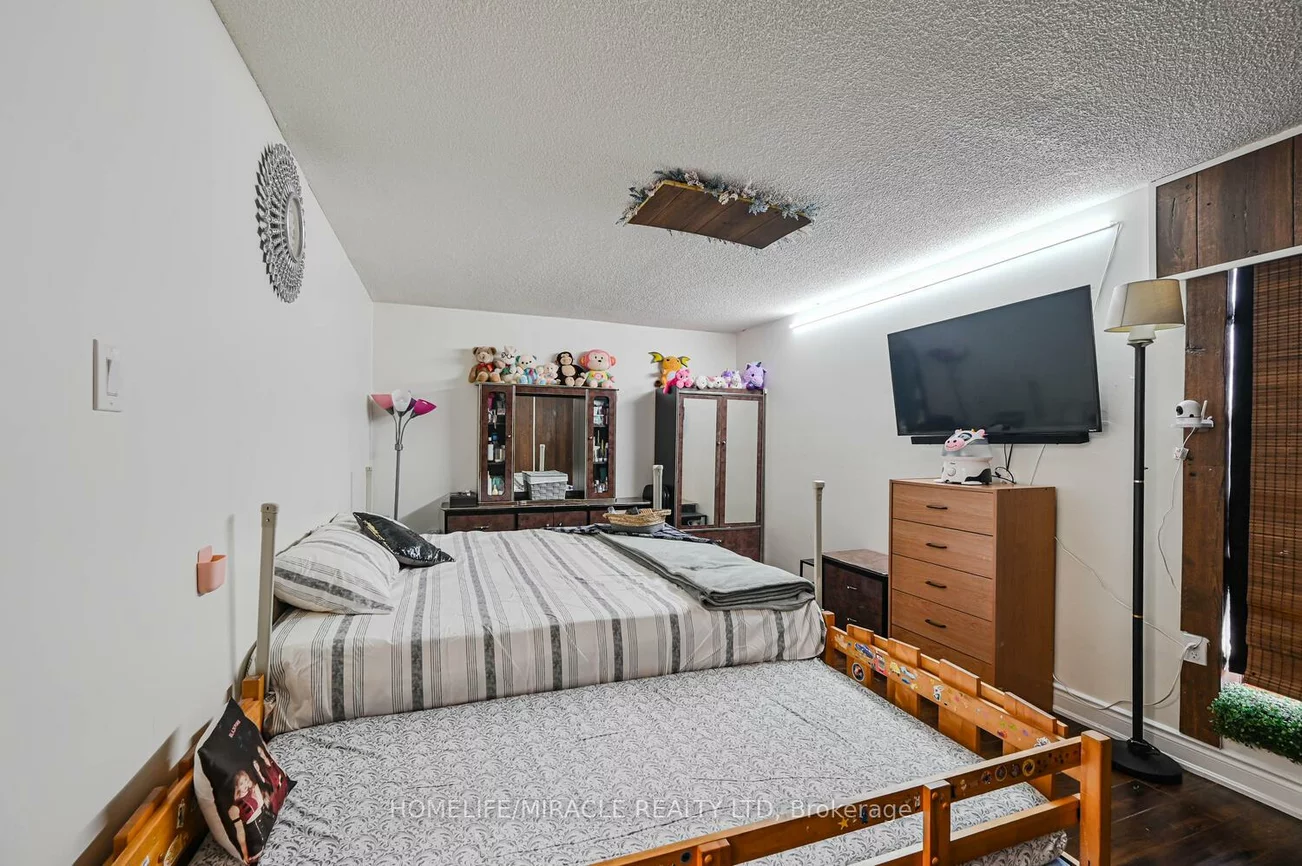 4, Kings Cross, Queen Street Corridor, Brampton