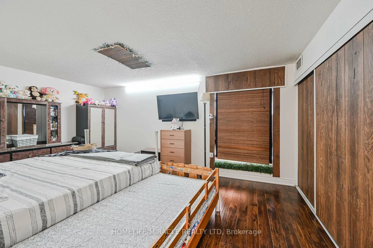 4, Kings Cross, Queen Street Corridor, Brampton