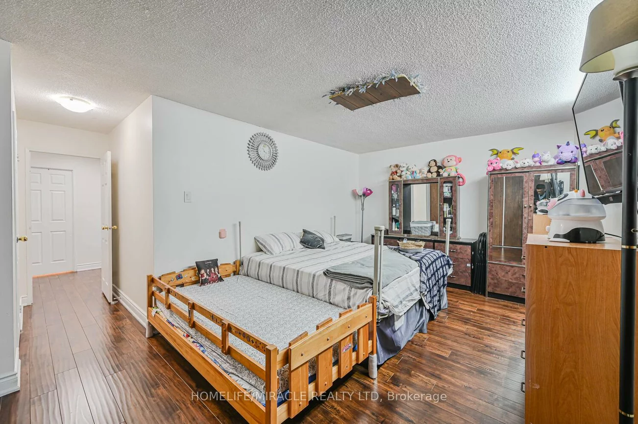 4, Kings Cross, Queen Street Corridor, Brampton