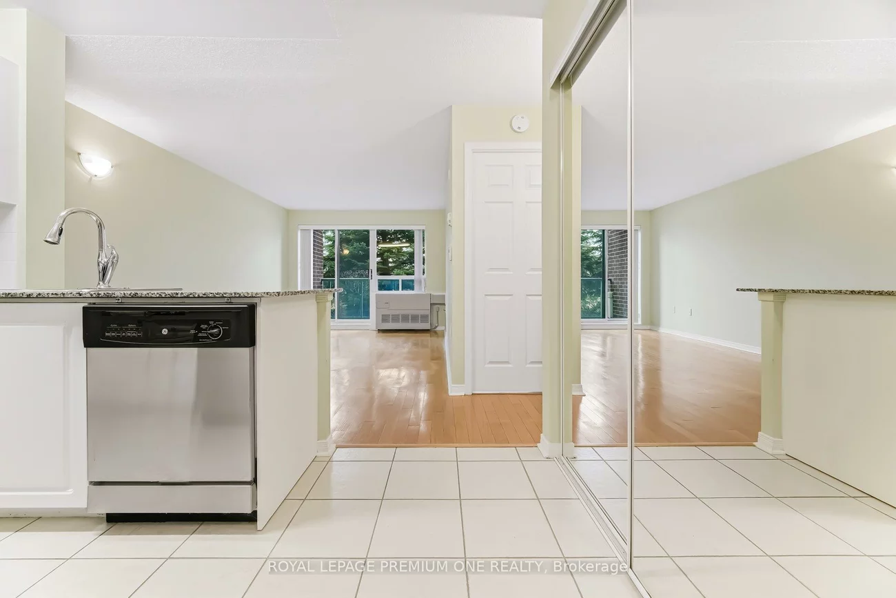 55, Via Rosedale, Sandringham-Wellington, Brampton