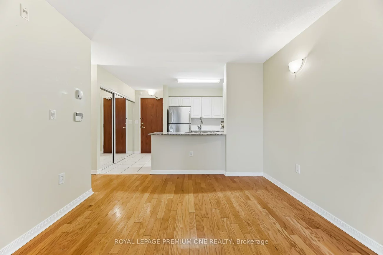 55, Via Rosedale, Sandringham-Wellington, Brampton