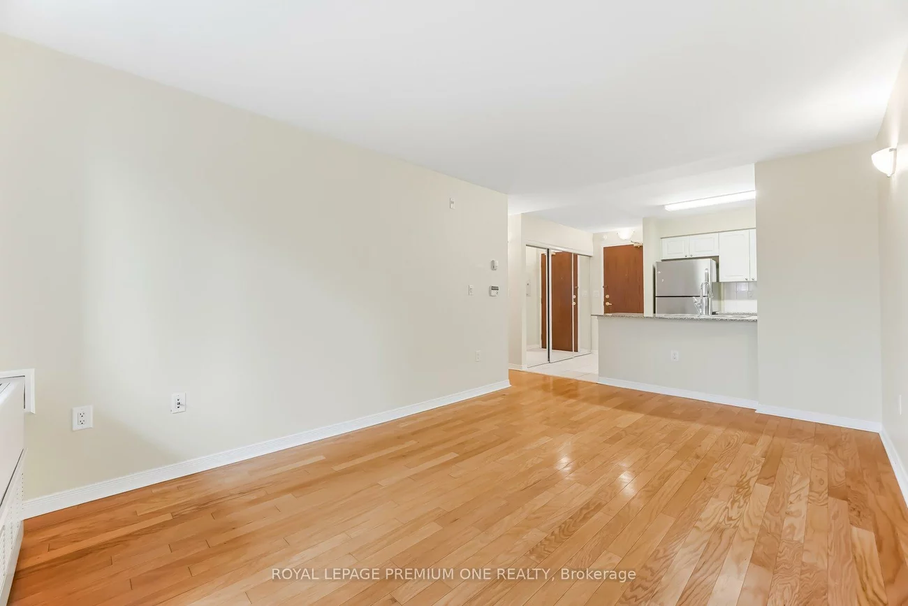 55, Via Rosedale, Sandringham-Wellington, Brampton