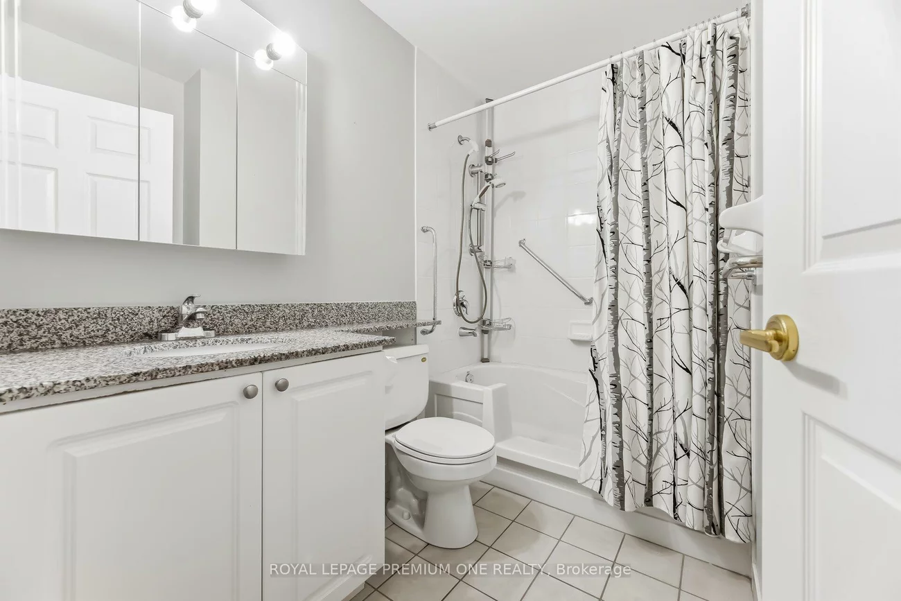 55, Via Rosedale, Sandringham-Wellington, Brampton