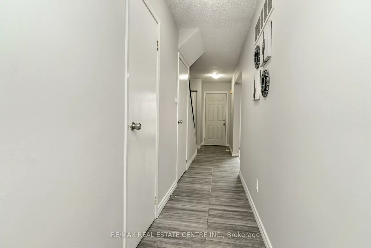 75, Mcmullen, Central Park, Brampton