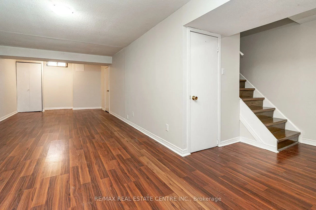 75, Mcmullen, Central Park, Brampton