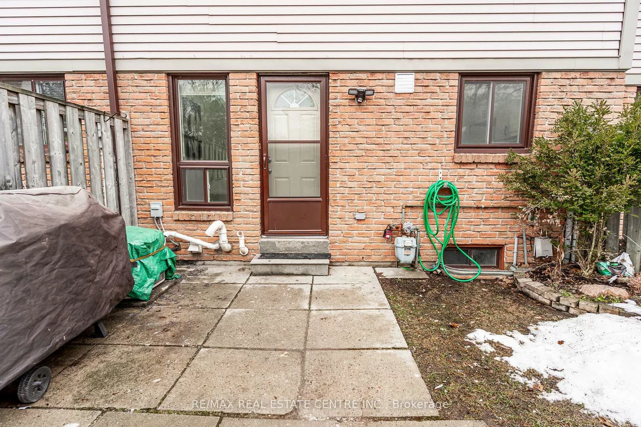 75, Mcmullen, Central Park, Brampton