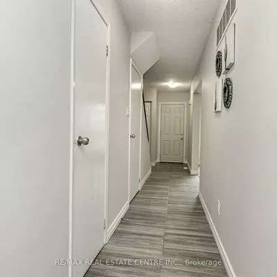 75, Mcmullen, Central Park, Brampton