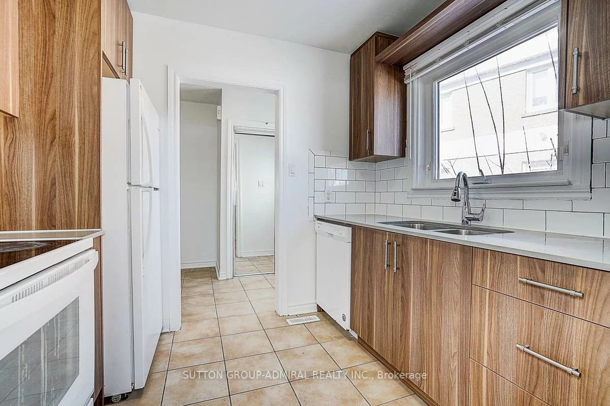 7, Town House, Brampton East, Brampton