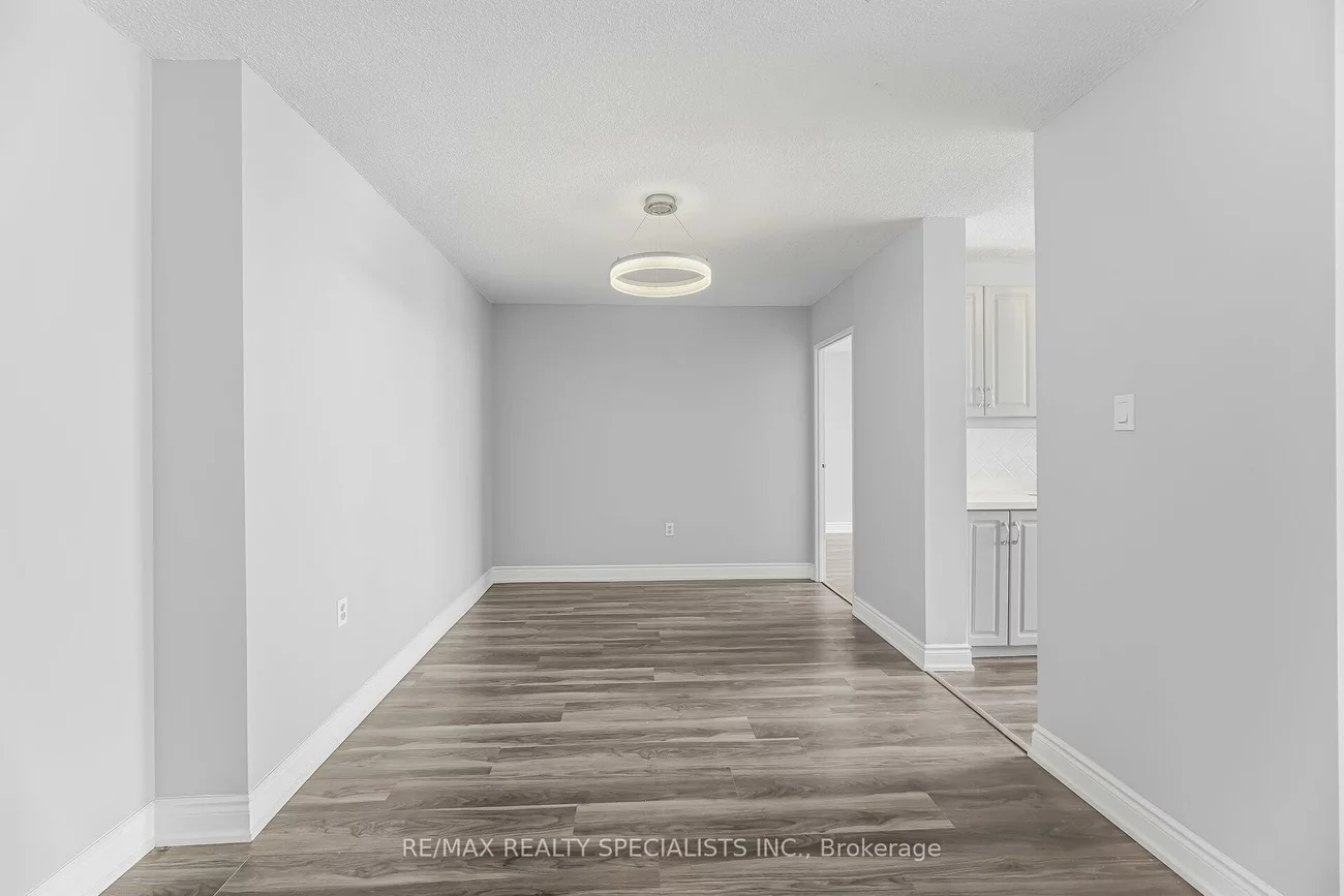 21, KNIGHTSBRIDGE, Queen Street Corridor, Brampton