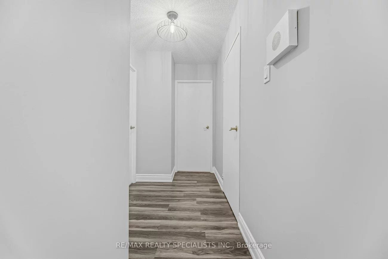 21, KNIGHTSBRIDGE, Queen Street Corridor, Brampton