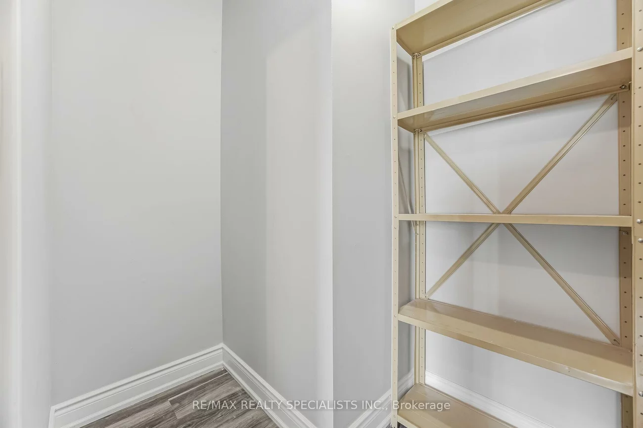 21, KNIGHTSBRIDGE, Queen Street Corridor, Brampton