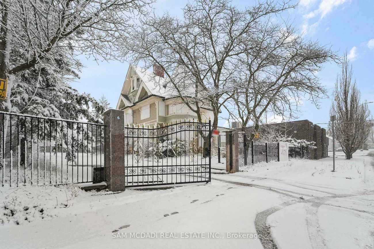 24, Hanover, Queen Street Corridor, Brampton