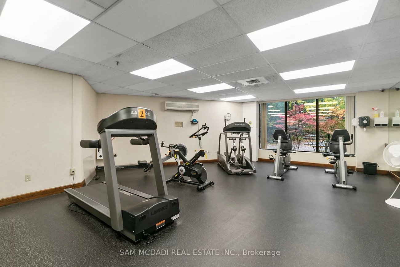 24, Hanover, Queen Street Corridor, Brampton