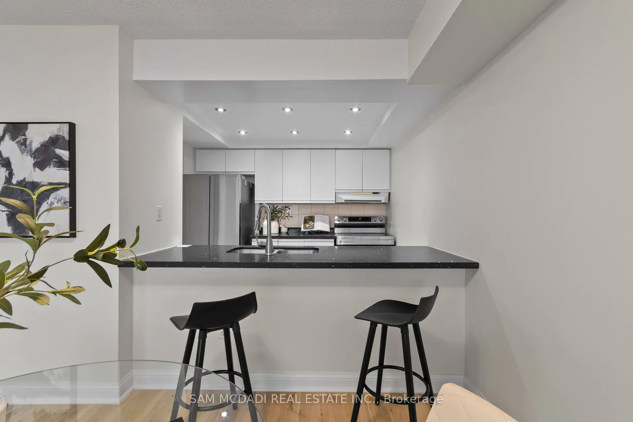 24, Hanover, Queen Street Corridor, Brampton