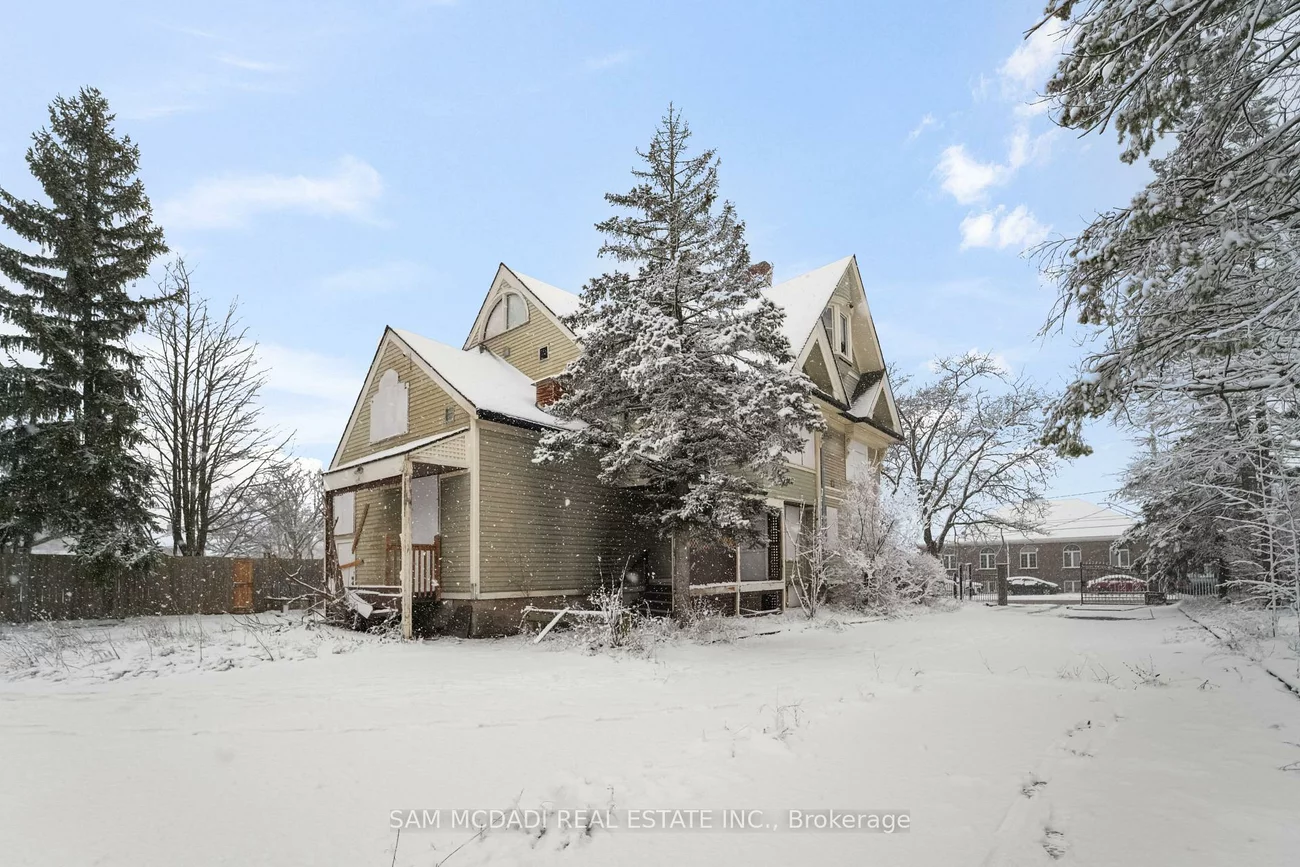 24, Hanover, Queen Street Corridor, Brampton