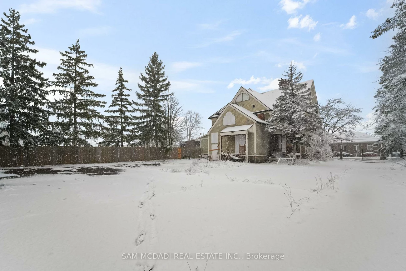 24, Hanover, Queen Street Corridor, Brampton