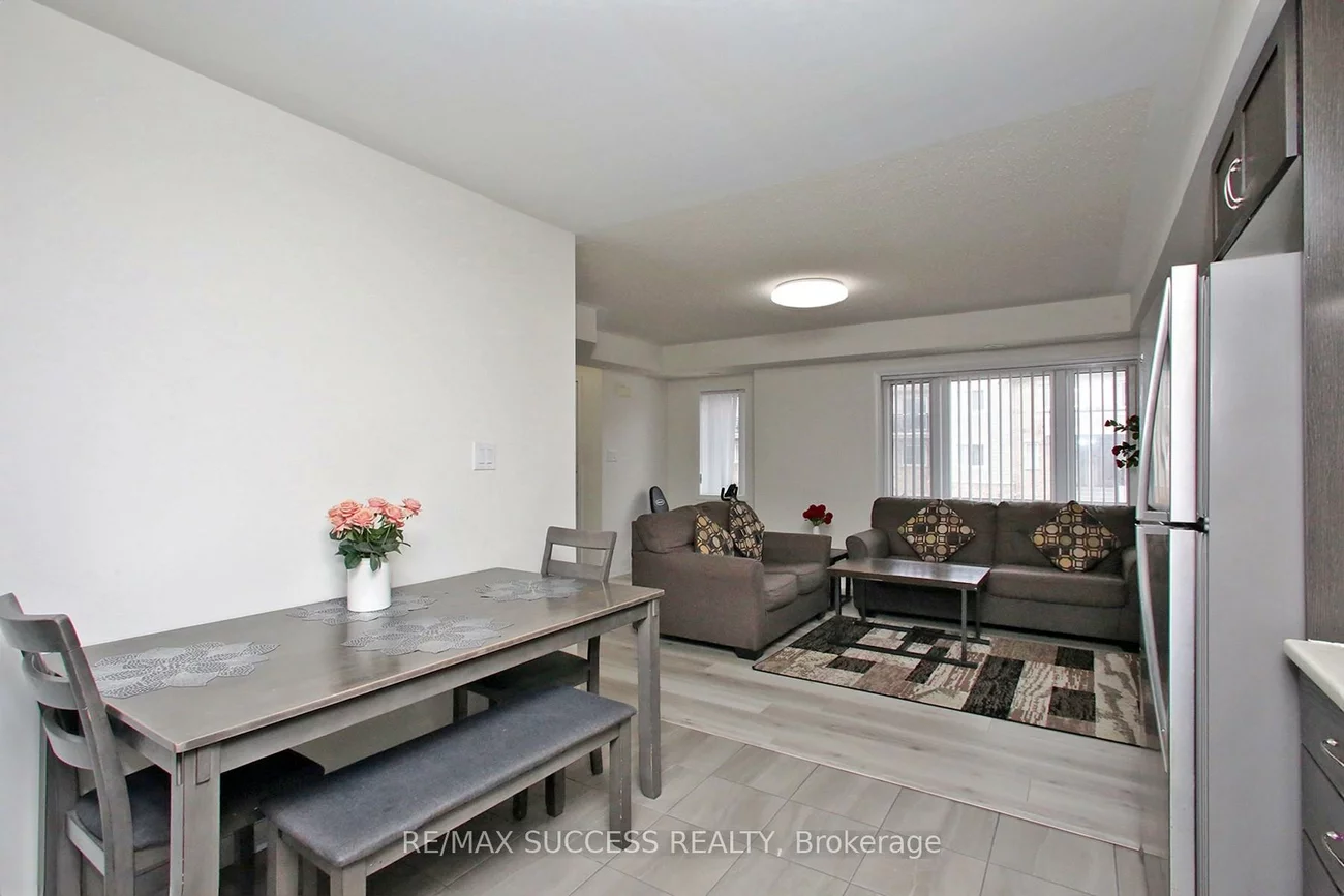 250, Sunny Meadow, Sandringham-Wellington, Brampton