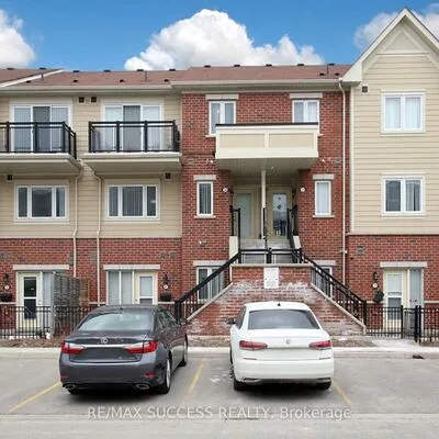 250, Sunny Meadow, Sandringham-Wellington, Brampton